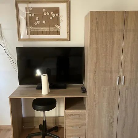 Elisabeth Apartment *
